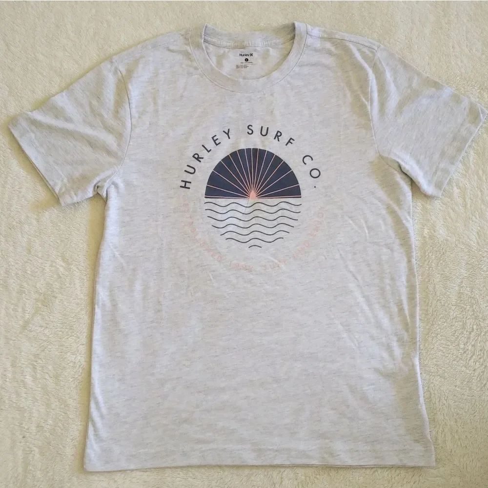 Hurley🌊 Coastal Dunes Jersey Graphic Tee - NWT